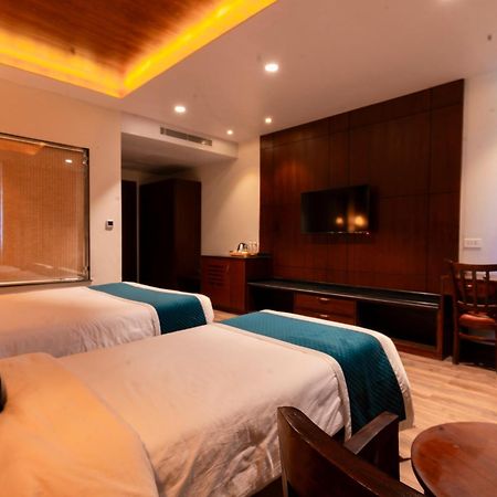 Galaxy Garden Resort Бхаратпур Екстериор снимка