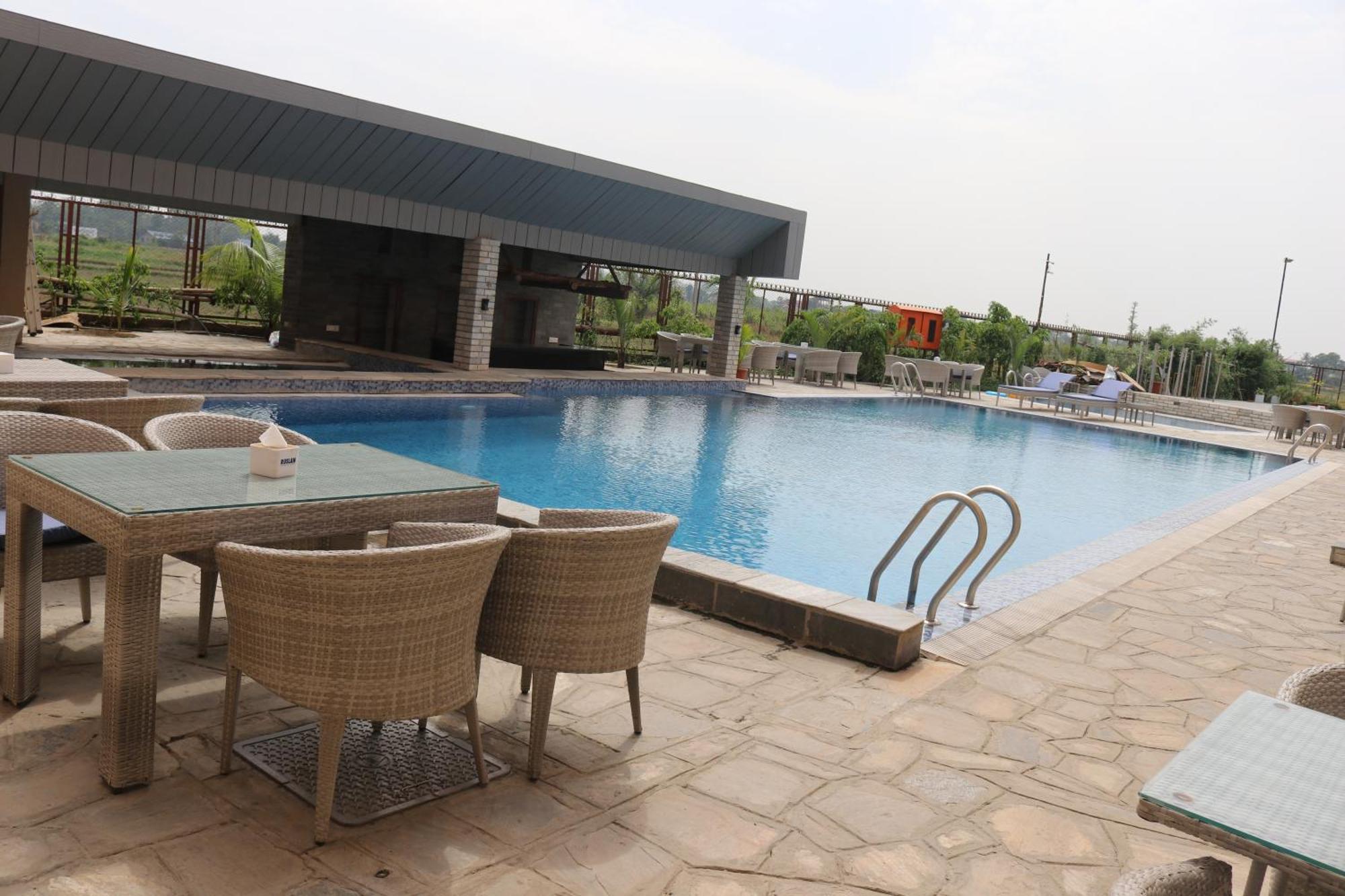 Galaxy Garden Resort Бхаратпур Екстериор снимка
