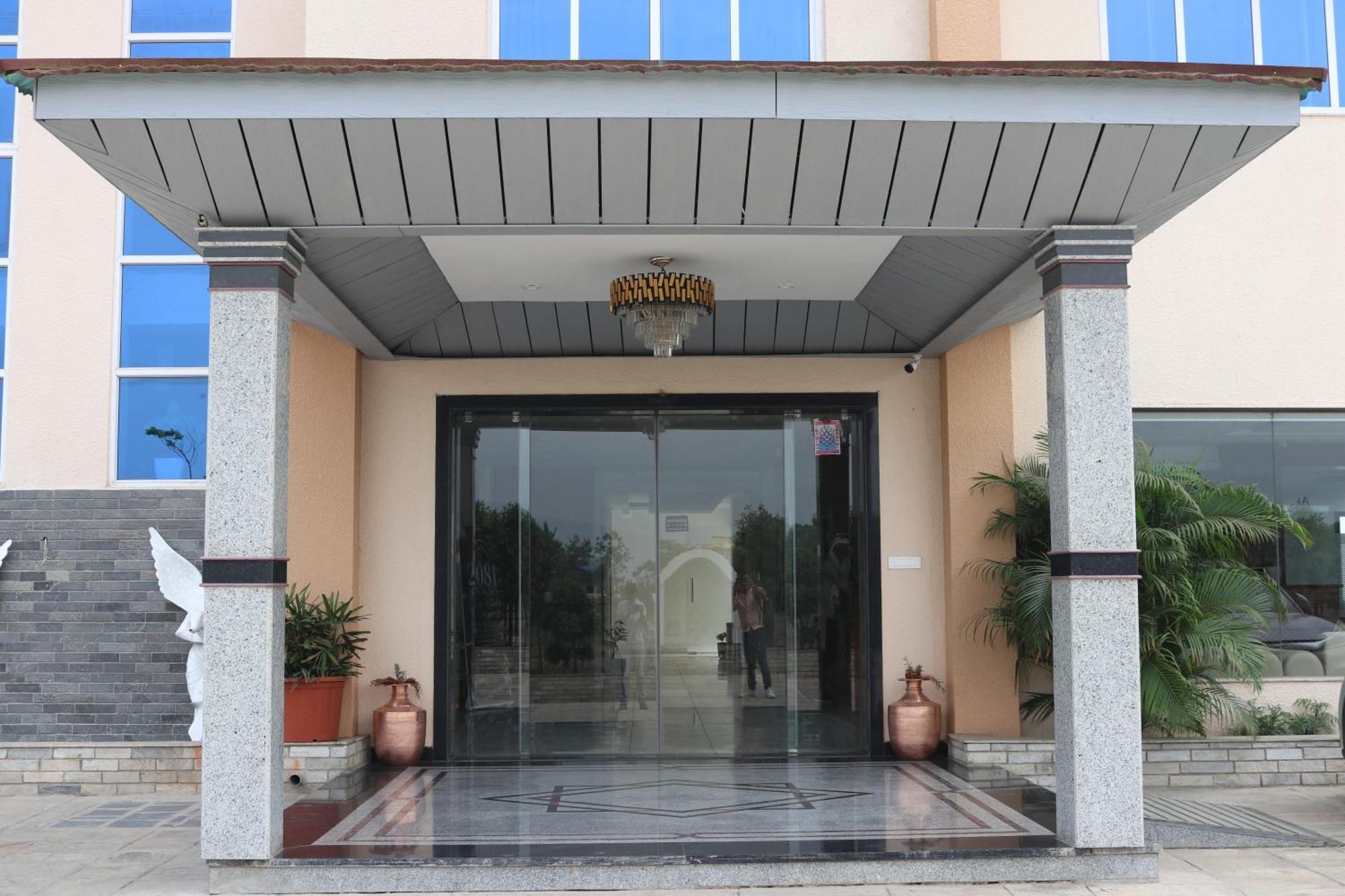 Galaxy Garden Resort Бхаратпур Екстериор снимка